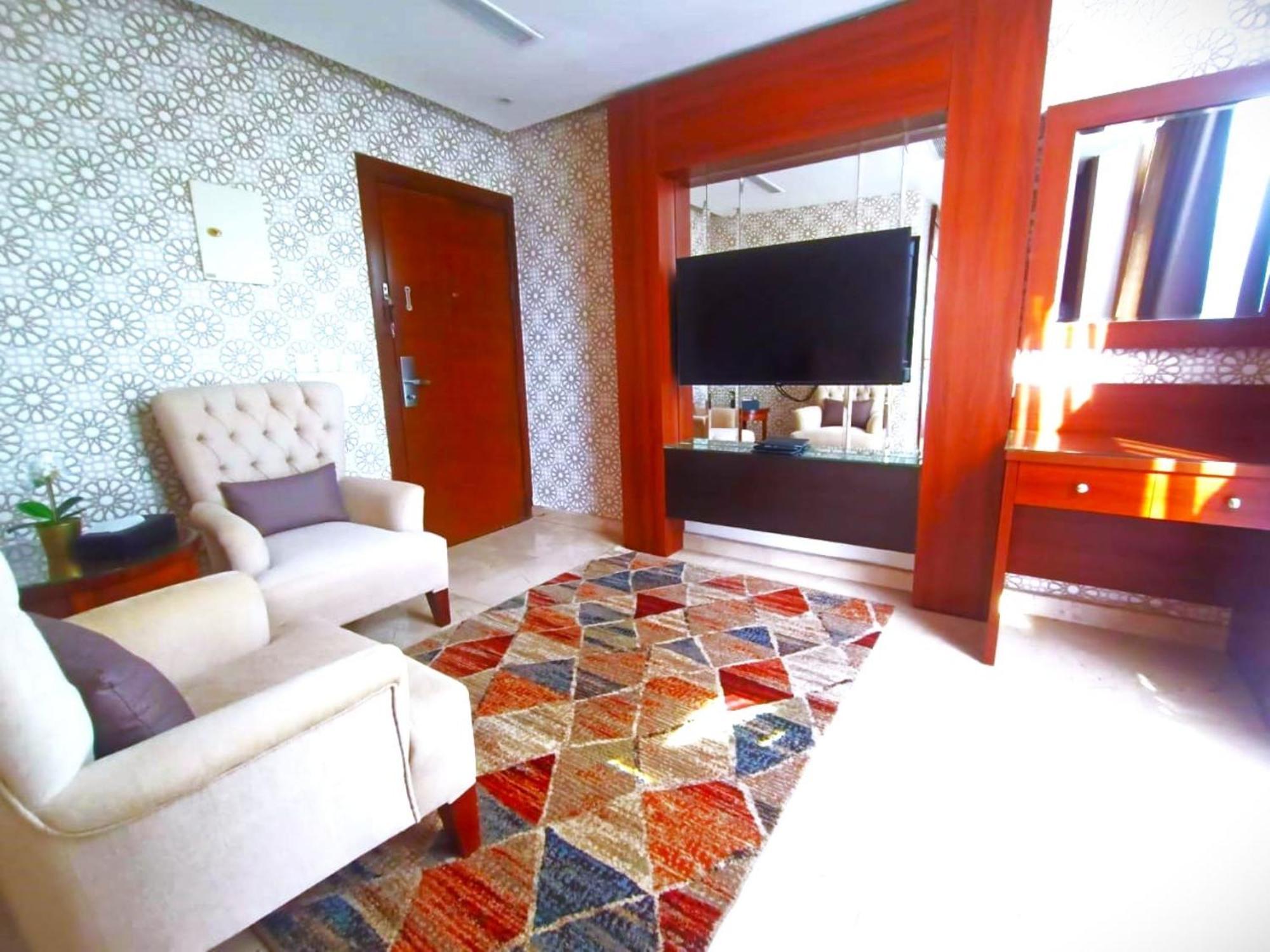 Quiet Jeddah Al Hamra Hotel Exterior photo