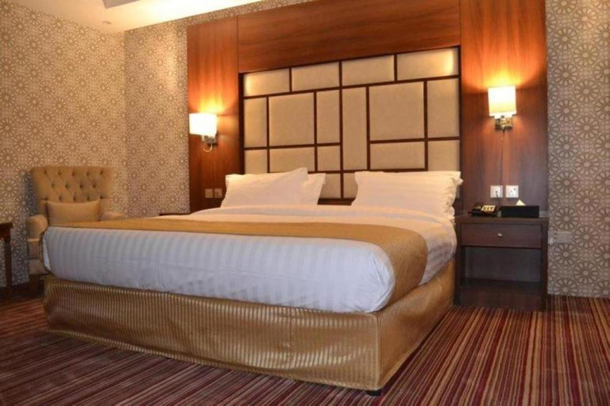 Quiet Jeddah Al Hamra Hotel Exterior photo